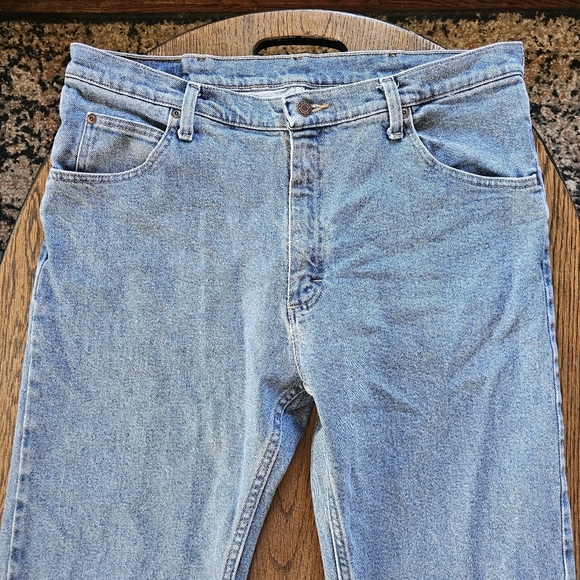 WRANGLER FIVE STAR PREMIUM DENIM RELAXED FIT JEAN Size Men's 36x29 - Picture 4 of 10